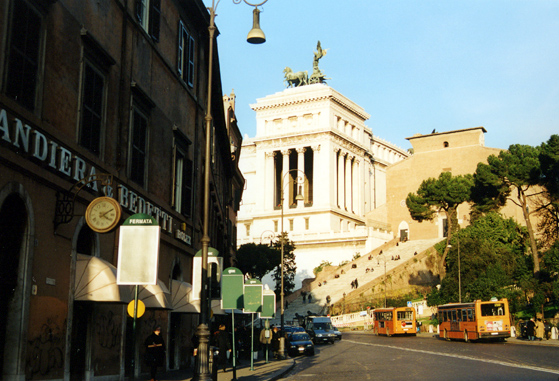 rm_1042.jpg [166937 bytes]