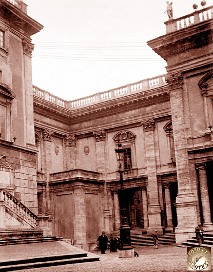 rm_1076b.jpg [216477 bytes]