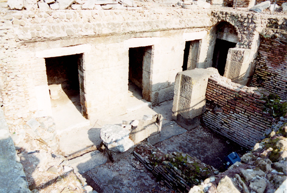 rm_1132.jpg [206339 bytes]