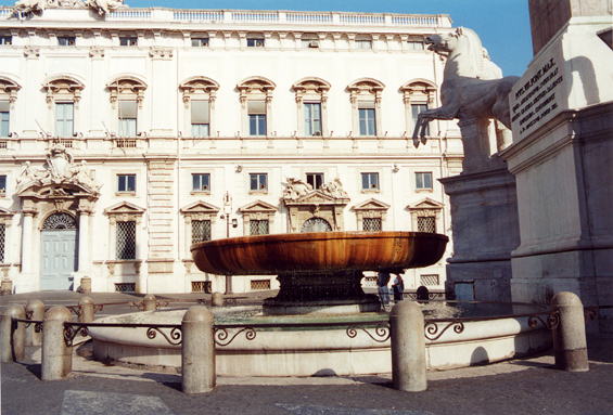 rm_562.jpg [181994 bytes]