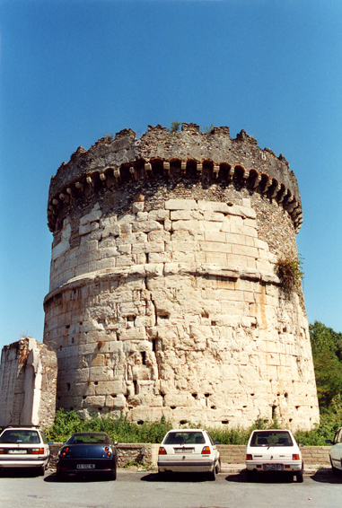 rm_577.jpg [181237 bytes]