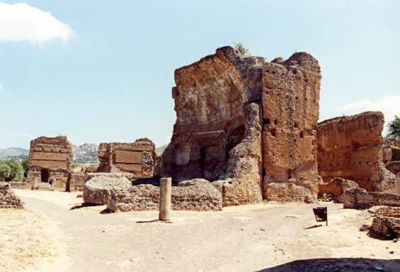 rm_586.jpg [170744 bytes]