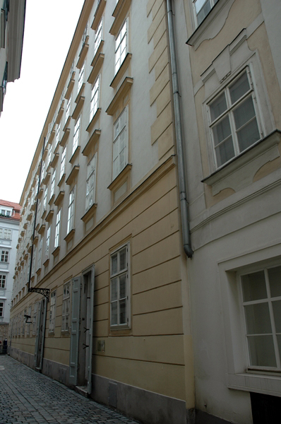 wn_183.jpg [229400 bytes]