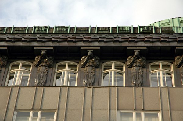 wn_368.jpg [246086 bytes]