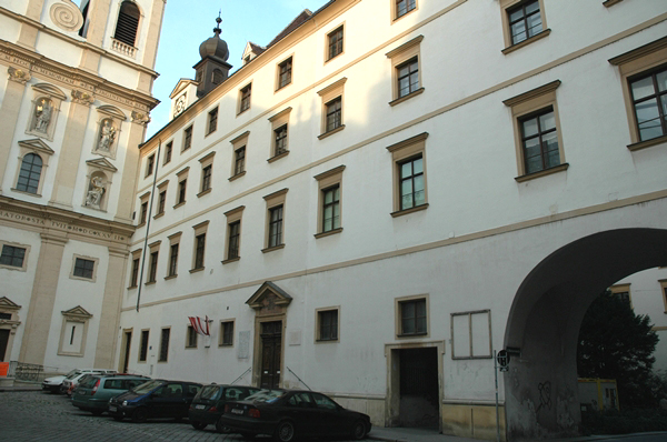 wn_375.jpg [251517 bytes]