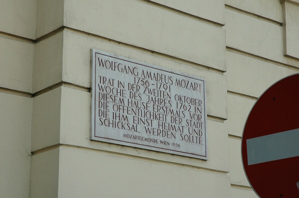 wn_444.jpg [209976 bytes]