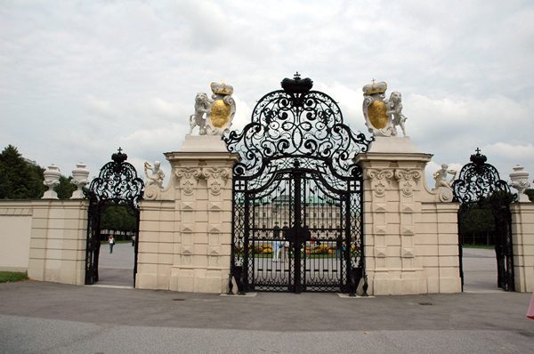 wn_452.jpg [252536 bytes]