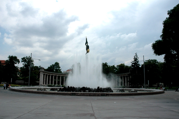 wn_476.jpg [205515 bytes]