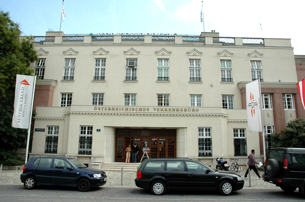 wn_492.jpg [258867 bytes]