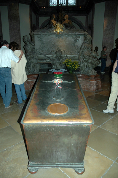 wn_517.jpg [255432 bytes]