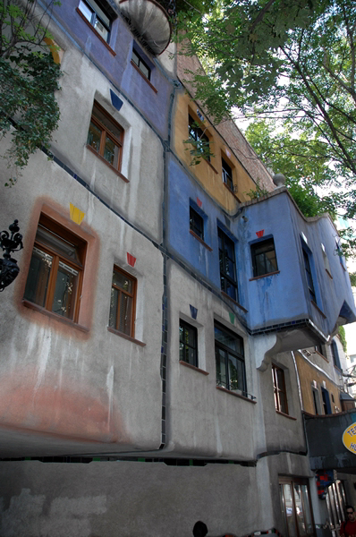 wn_553.jpg [296558 bytes]