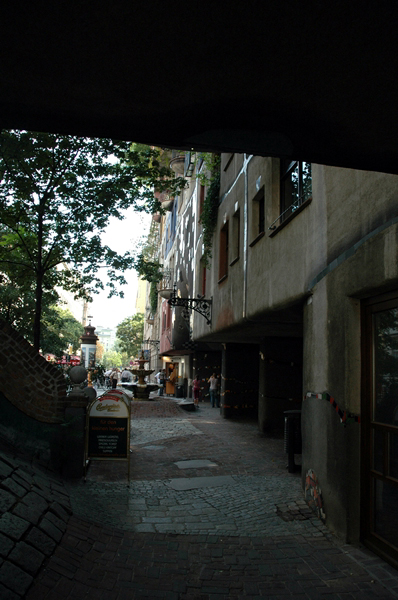 wn_560.jpg [242030 bytes]