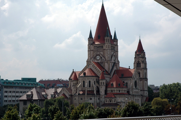 wn_585.jpg [228503 bytes]