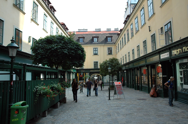 wn_592.jpg [270832 bytes]