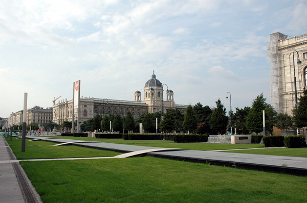 wn_597.jpg [235417 bytes]