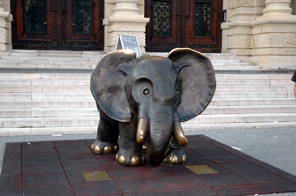 wn_610.jpg [276447 bytes]