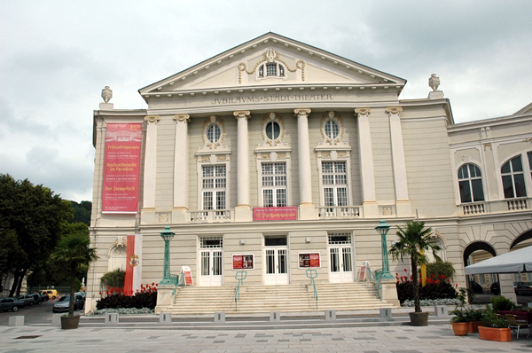 wn_632.jpg [266001 bytes]