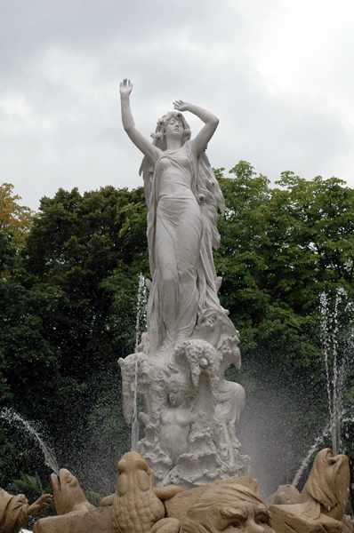 wn_668.jpg [256433 bytes]