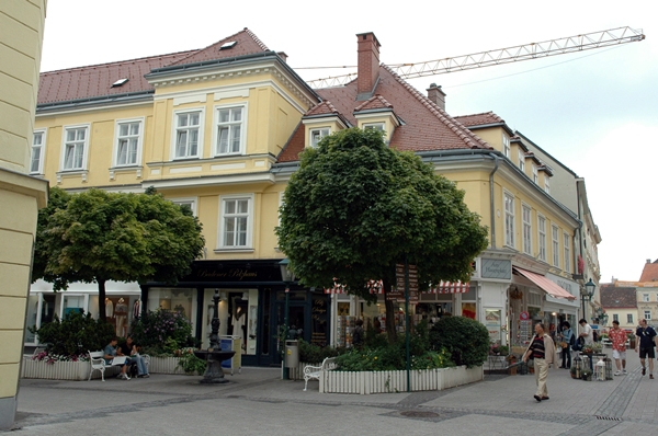 wn_679.jpg [264931 bytes]