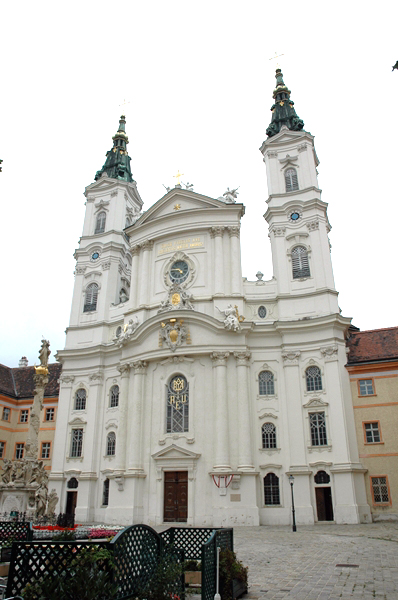 wn_684.jpg [209584 bytes]