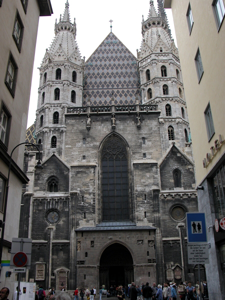 wn_724.jpg [274769 bytes]