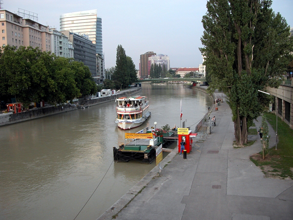 wn_784.jpg [277150 bytes]