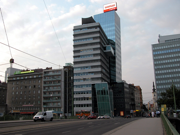 wn_785.jpg [238361 bytes]