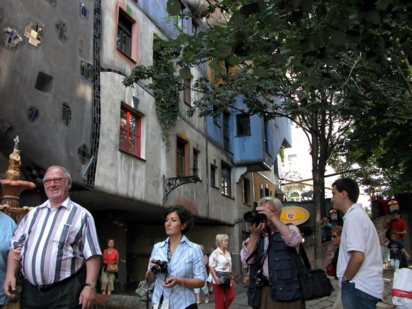 wn_791.jpg [326463 bytes]