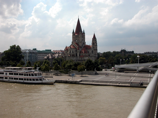 wn_797.jpg [239459 bytes]